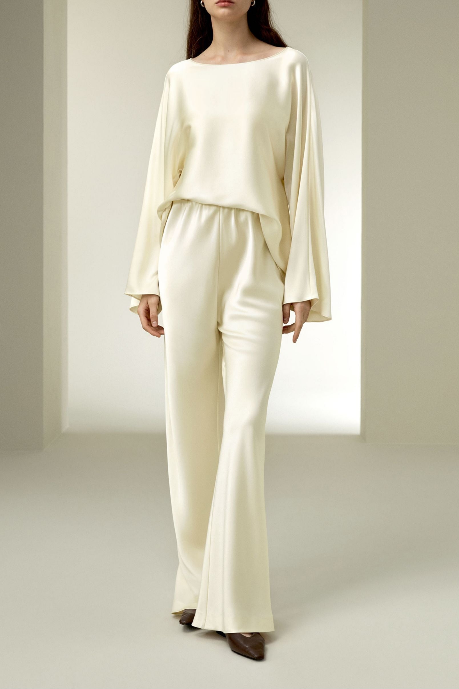 {{product_title}} {{variant_option_color}}