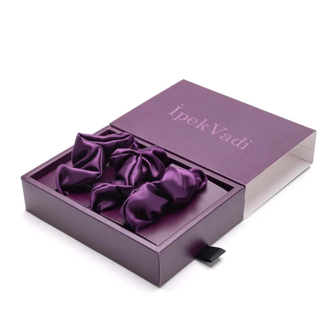 {{product_title}} {{variant_option_color}}